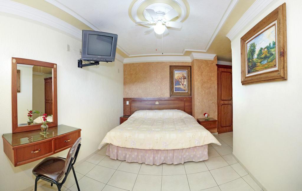 Hotel Rincon Tarasco موروليا المظهر الخارجي الصورة
